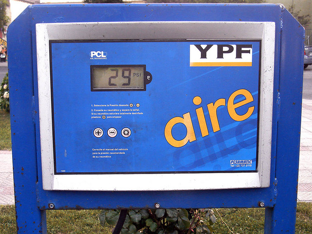 Cómo medir la presión de neumáticos