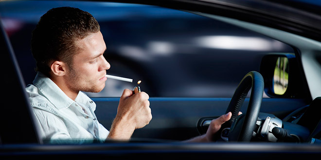 confort-fumar-conduciendo