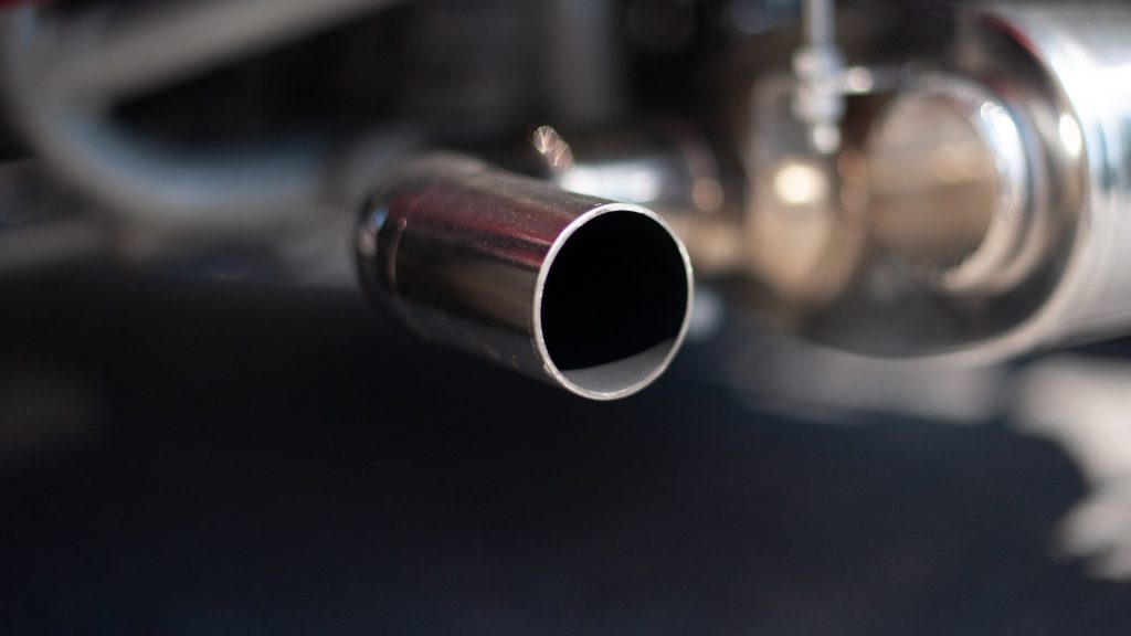 quemaduras del tubo de escape