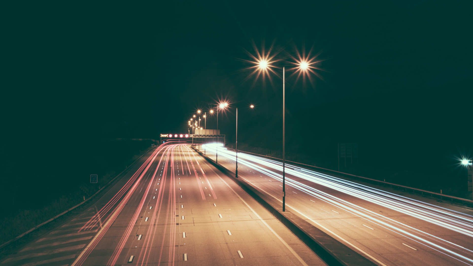 Las farolas nuevos puntos de carga para coches eléctricos