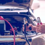 Cómo cargar la batería del coche