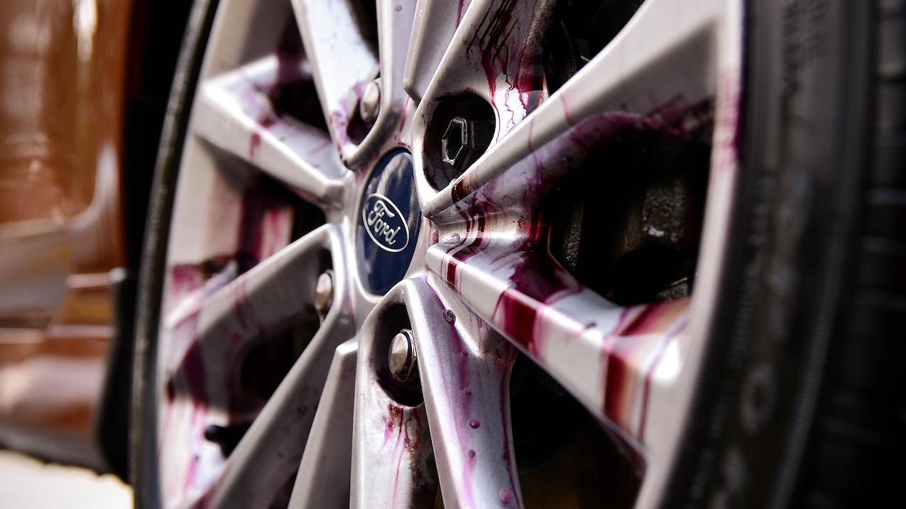 Cómo limpiar las llantas del coche