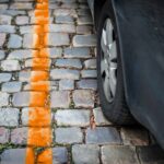 Zona naranja aparcamiento