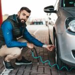 la presión de los neumáticos debe comprobarse