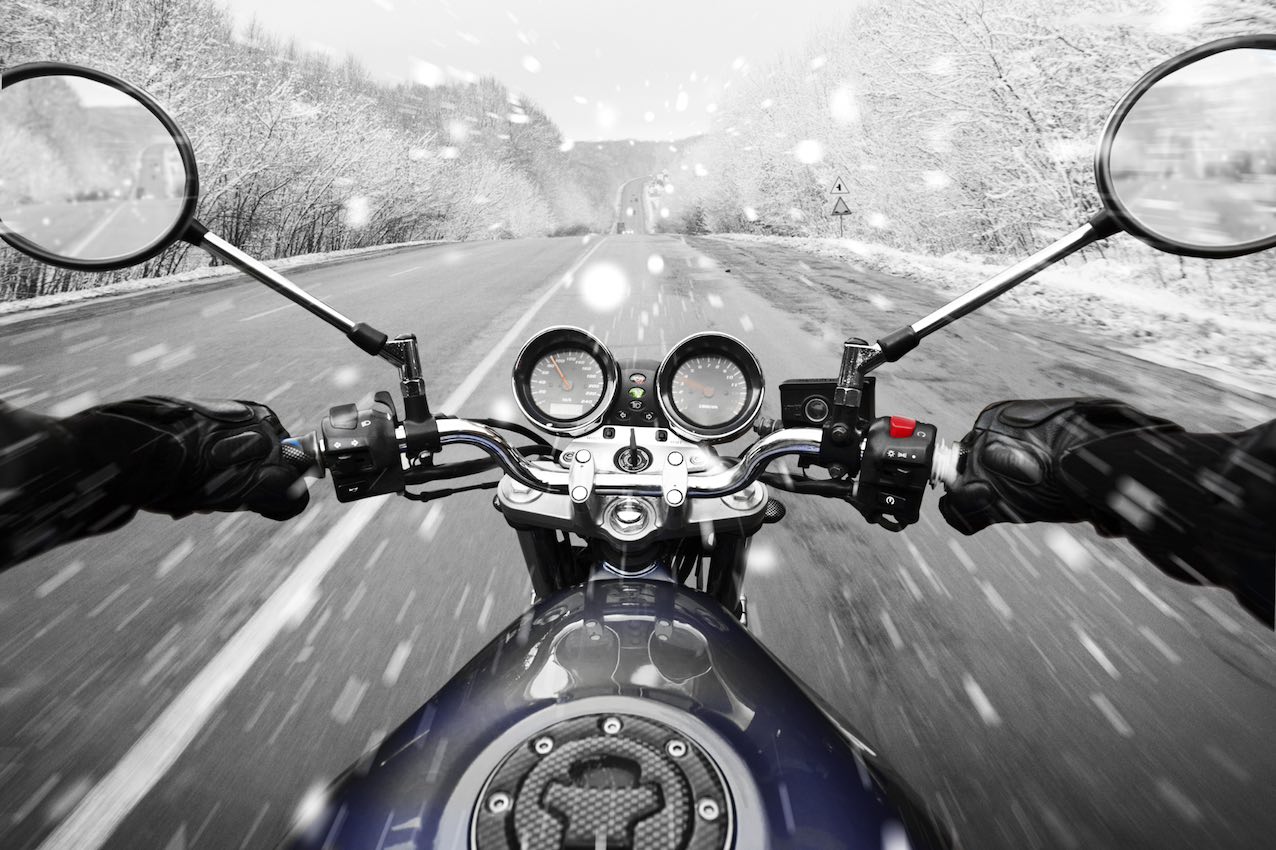 cómo no pasar frío en moto