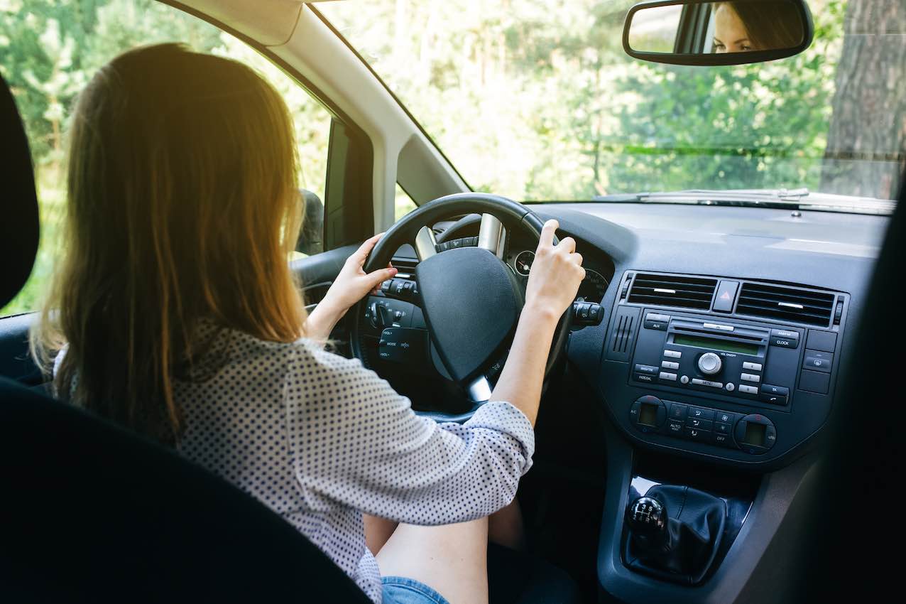 Mi coche vibra al frenar